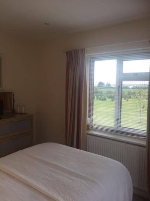 Cotswold Edge Guest Suite With Broadway Hill View Badsey Dış mekan fotoğraf