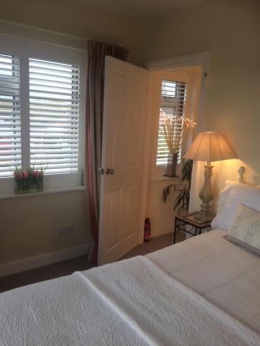 Cotswold Edge Guest Suite With Broadway Hill View Badsey Dış mekan fotoğraf