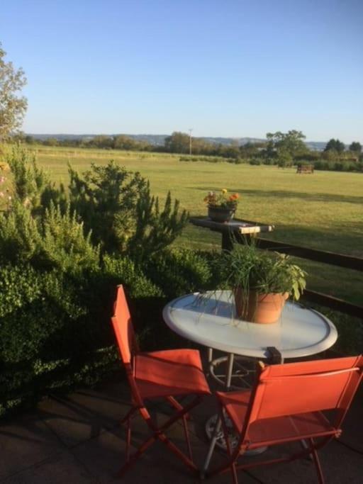 Cotswold Edge Guest Suite With Broadway Hill View Badsey Dış mekan fotoğraf